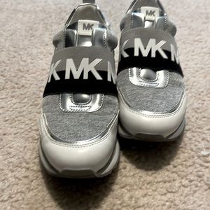 MICHAEL Michael Kors Girls' Neo Flex Logo Detail Slip-On Wedge Sneakers (women)